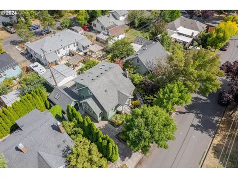 39 Ash Street Eugene OR 97402