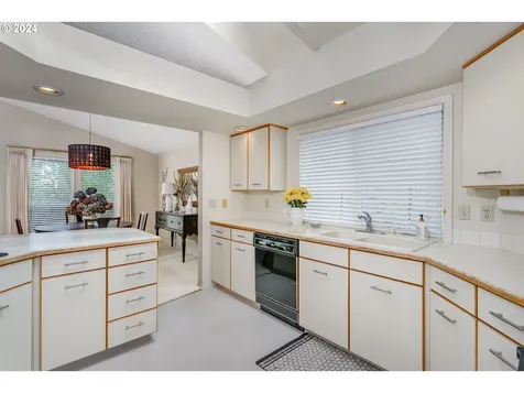 15706 Se 34th Circle Vancouver WA 98683