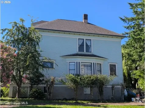659 15th Street Astoria OR 97103