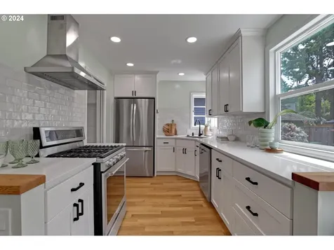 4345 Ne 36th Avenue Portland OR 97211
