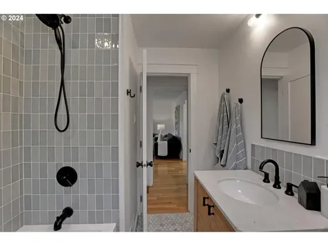 4345 Ne 36th Avenue Portland OR 97211