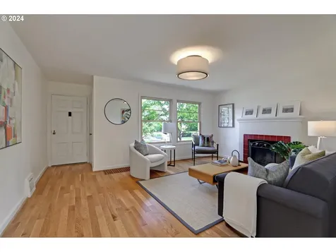 4345 Ne 36th Avenue Portland OR 97211