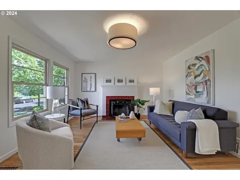 4345 Ne 36th Avenue Portland OR 97211
