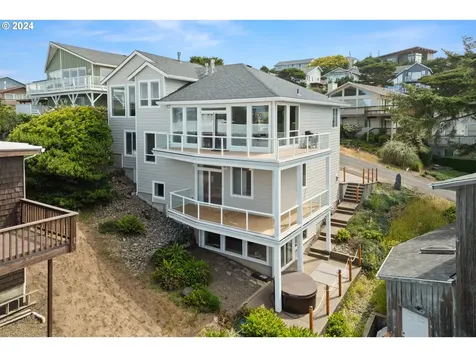 5053 NW Keel Avenue Lincoln City OR 97367