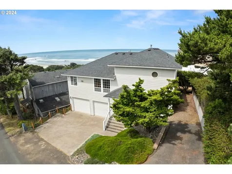 5053 NW Keel Avenue Lincoln City OR 97367