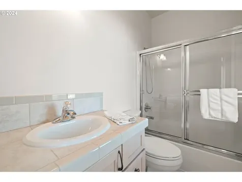 5053 NW Keel Avenue Lincoln City OR 97367