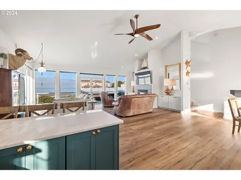 5053 NW Keel Avenue Lincoln City OR 97367