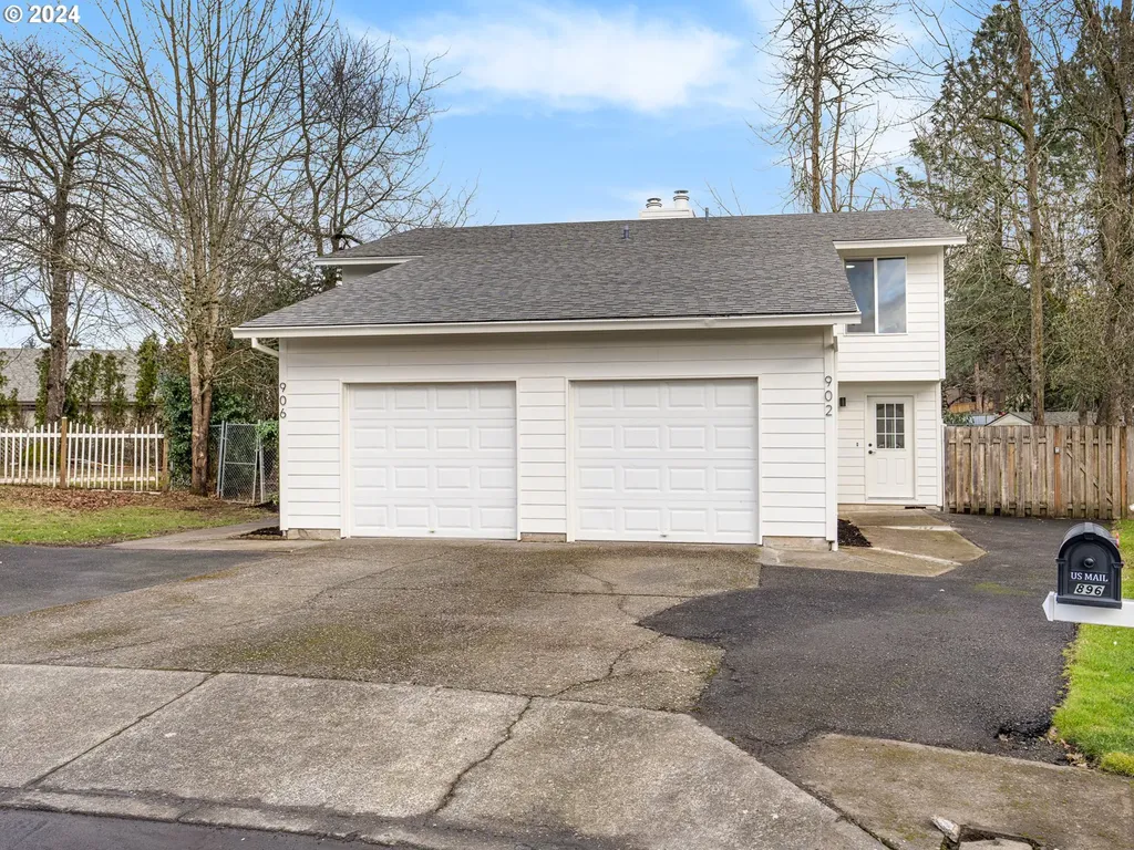 902 Ne Hacienda Court Gresham OR 97030