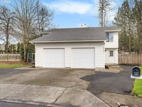 902 Ne Hacienda Court Gresham OR 97030