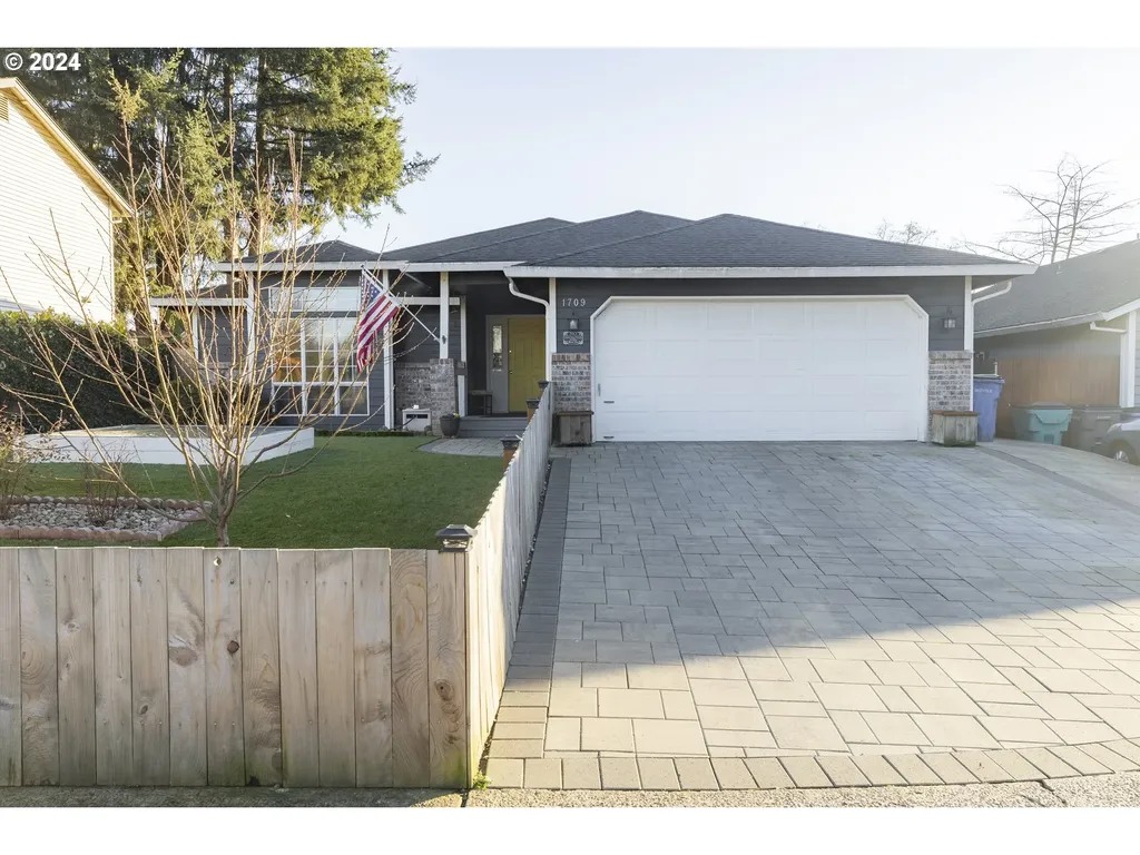 1709 Ne 152nd Circle Vancouver WA 98686