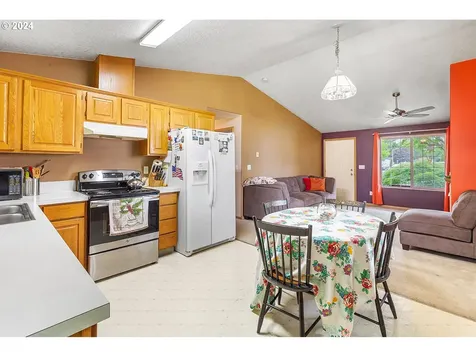 806 Sw 21st Court Battle Ground WA 98604