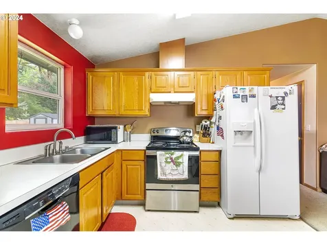 806 Sw 21st Court Battle Ground WA 98604