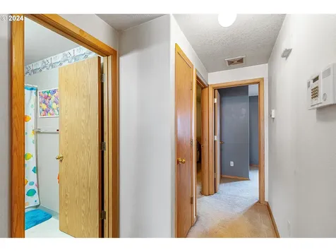 806 Sw 21st Court Battle Ground WA 98604