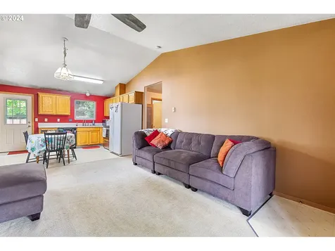 806 Sw 21st Court Battle Ground WA 98604