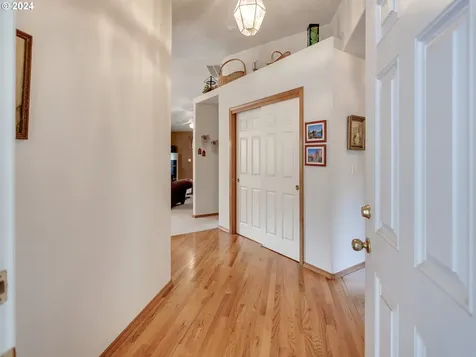 17965 Sw Farwest Lane Sherwood OR 97140