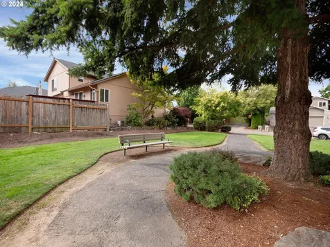 17965 Sw Farwest Lane Sherwood OR 97140