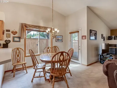 17965 Sw Farwest Lane Sherwood OR 97140