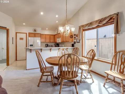 17965 Sw Farwest Lane Sherwood OR 97140