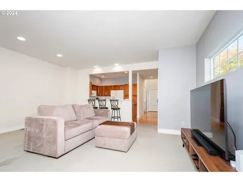 12201 SW Meader Way Beaverton OR 97008