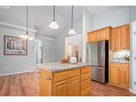 222 Nw 151st Street Vancouver WA 98685