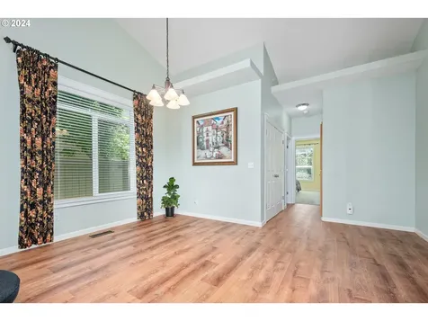 222 Nw 151st Street Vancouver WA 98685