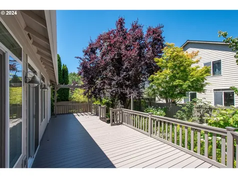 222 Nw 151st Street Vancouver WA 98685