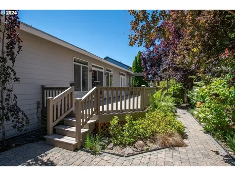 222 Nw 151st Street Vancouver WA 98685