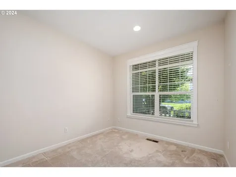 222 Nw 151st Street Vancouver WA 98685