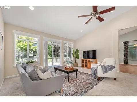 222 Nw 151st Street Vancouver WA 98685