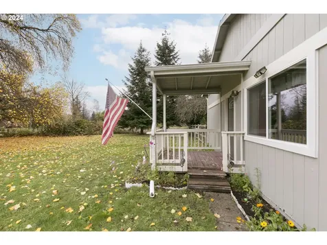 2316 Larsen Lane SW Castle Rock WA 98611