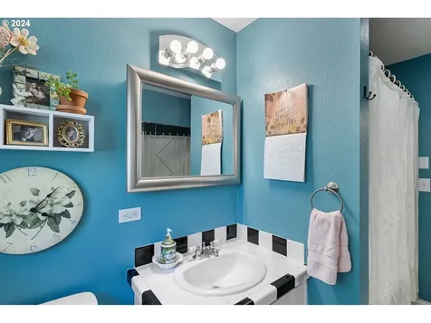 7501 NE 100th Avenue Vancouver WA 98662