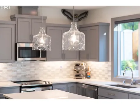 2435 S Royal Court Ridgefield WA 98642