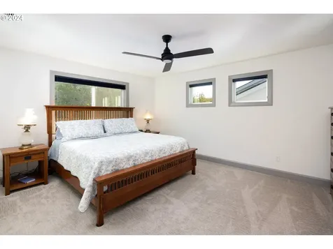 2435 S Royal Court Ridgefield WA 98642