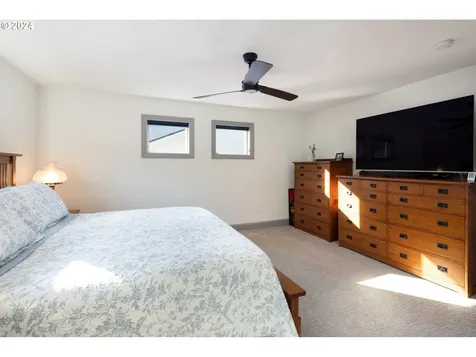 2435 S Royal Court Ridgefield WA 98642