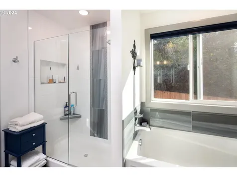 2435 S Royal Court Ridgefield WA 98642
