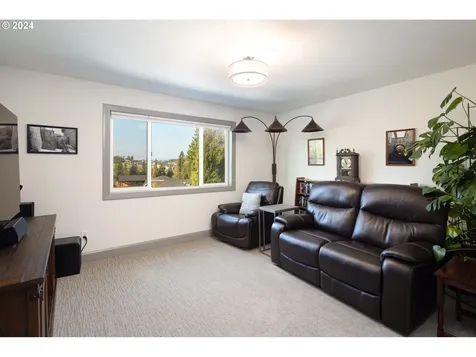 2435 S Royal Court Ridgefield WA 98642