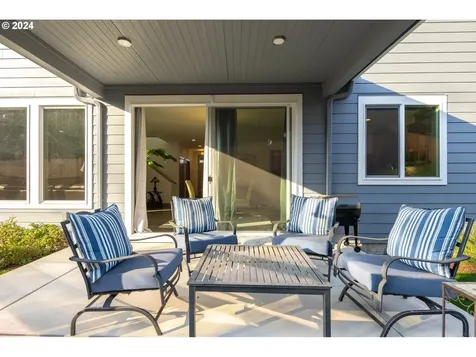 2435 S Royal Court Ridgefield WA 98642