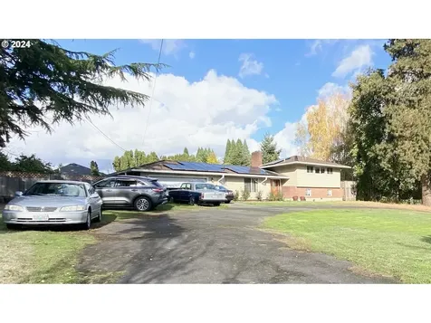 10755 SW Tigard Street Portland OR 97223