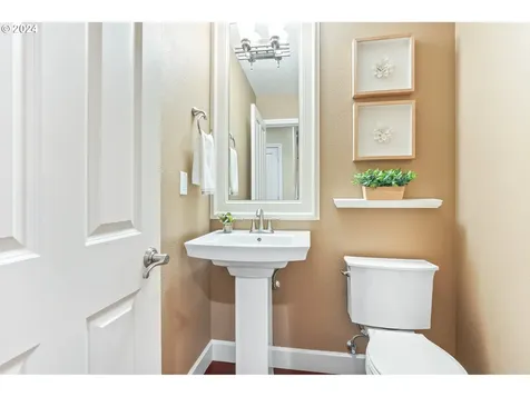 5106 NW Primino Avenue Portland OR 97229