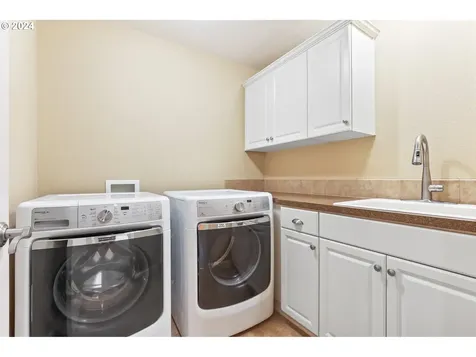 5106 NW Primino Avenue Portland OR 97229