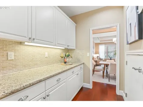 5106 NW Primino Avenue Portland OR 97229