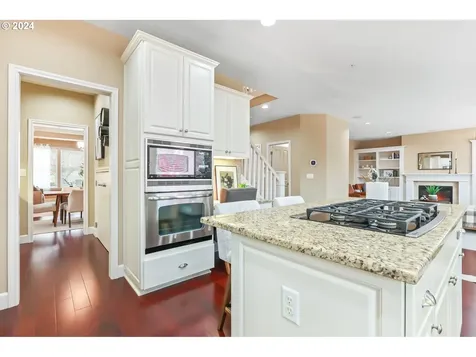 5106 NW Primino Avenue Portland OR 97229