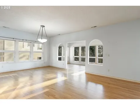 10391 SE Nicole Loop Happy Valley OR 97086