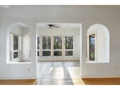 10391 SE Nicole Loop Happy Valley OR 97086
