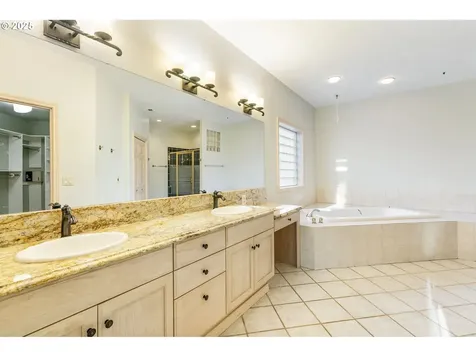 10391 SE Nicole Loop Happy Valley OR 97086