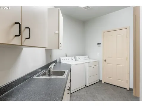 10391 SE Nicole Loop Happy Valley OR 97086