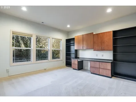 10391 SE Nicole Loop Happy Valley OR 97086