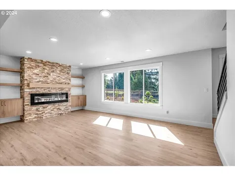 23929 Ne 28th Street Camas WA 98607
