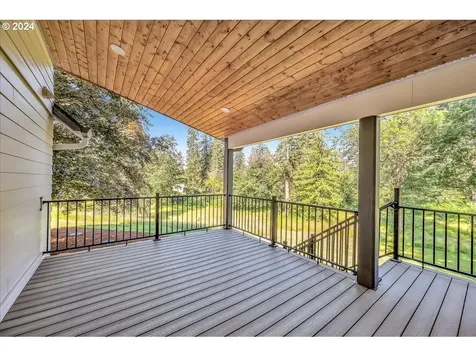 23929 Ne 28th Street Camas WA 98607