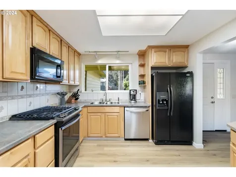 20858 SW Rosa Drive Beaverton OR 97078